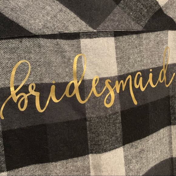 NWT “Bridesmaid” Flannel Plaid Button Down Shirt Size M - Picture 4 of 10